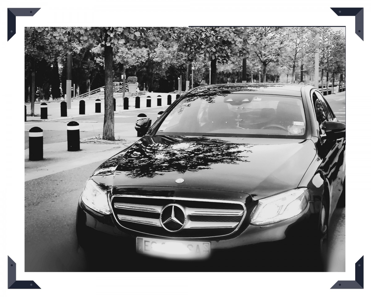 Chauffeur service in Gordes Provence